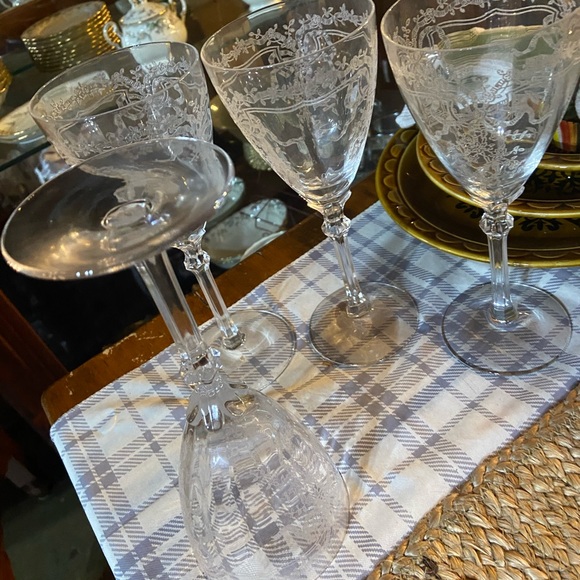 Vintage retired June Fostoria water goblet set of 3